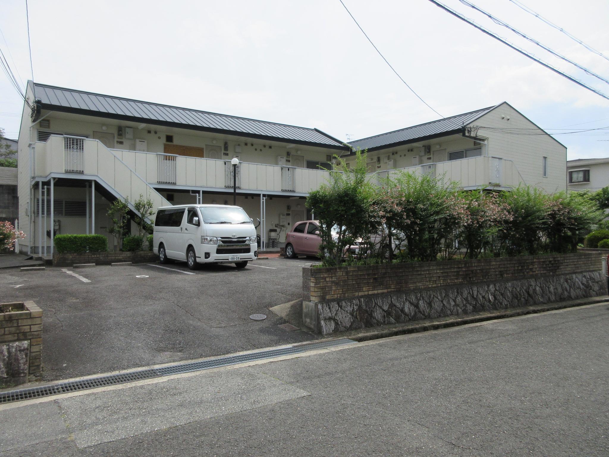 グリーンメドウⅠの外観・駐車場イメージ2枚目