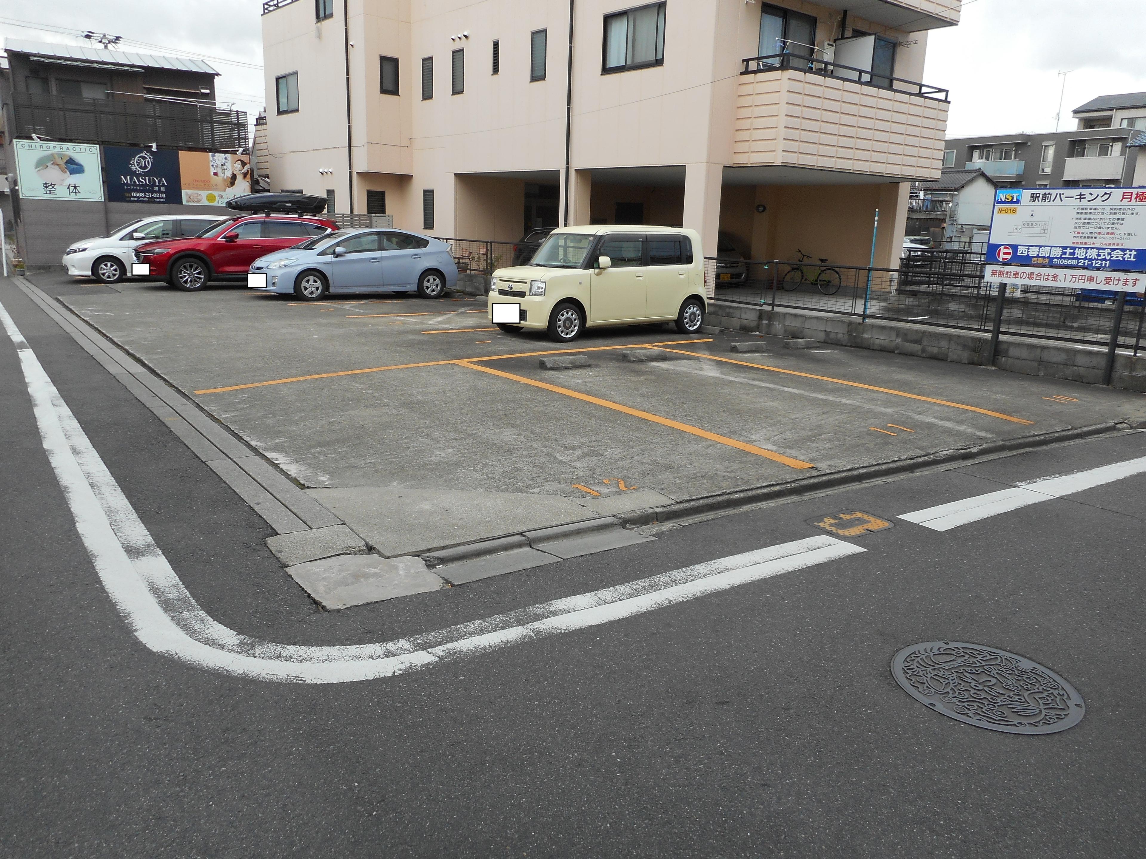 駅前パーキングの外観・駐車場イメージ1枚目