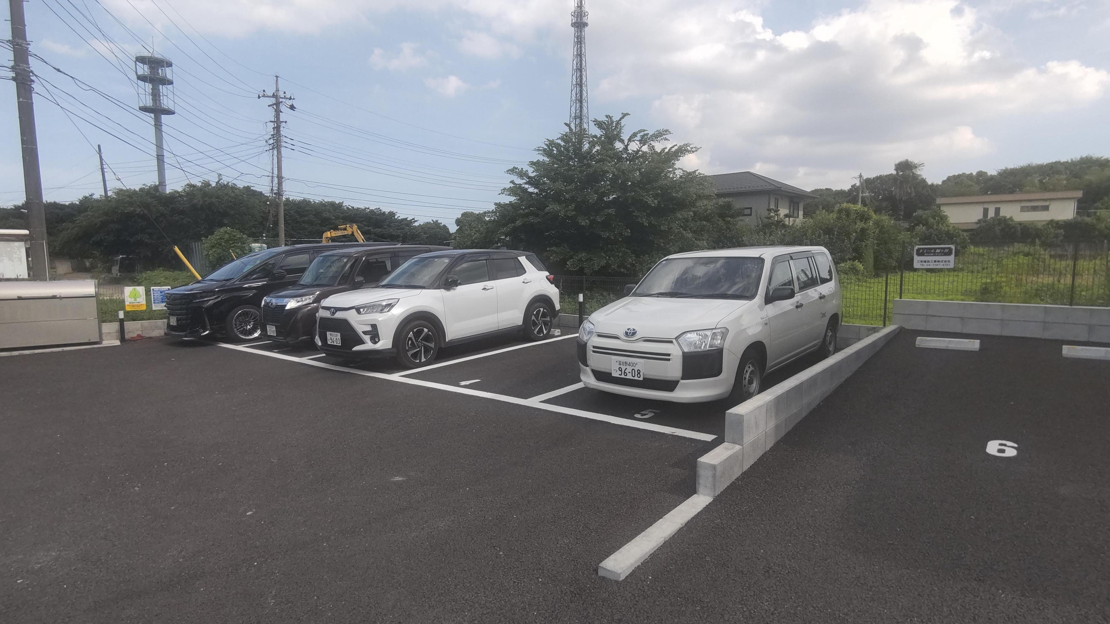 ドミール桐ケ谷の外観・駐車場イメージ2枚目