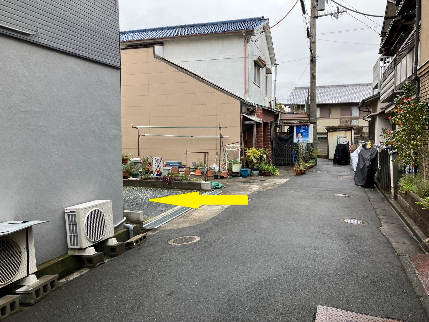 渚栄町ガレージの外観・駐車場イメージ1枚目