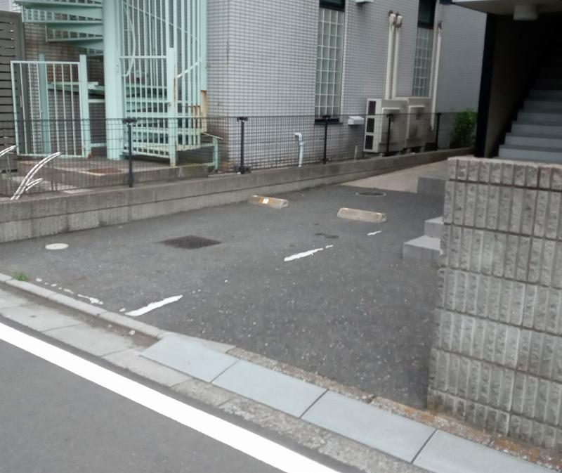 エナ(41924)の外観・駐車場イメージ1枚目