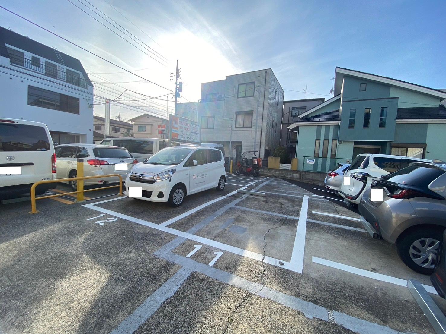 石井第二駐車場の外観・駐車場イメージ2枚目