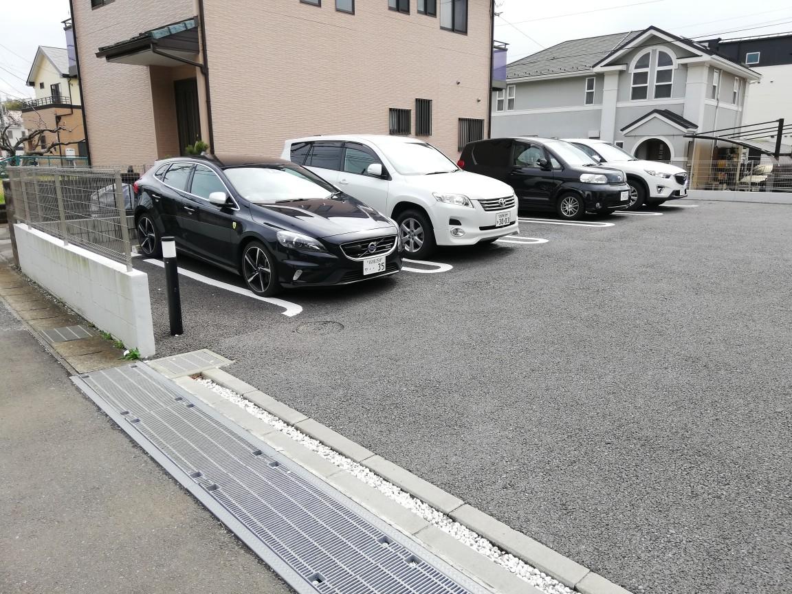 プロムナード貝塚公園1，2の外観・駐車場イメージ2枚目