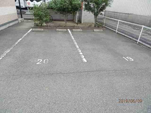 ハルスウィート(26490)の外観・駐車場イメージ1枚目