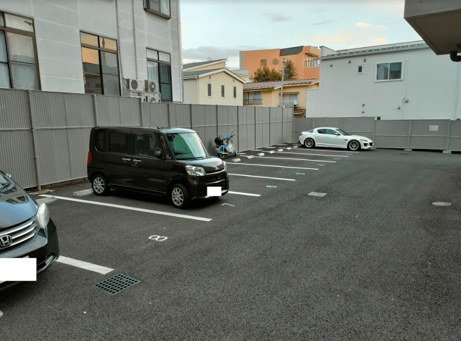 マルドミ向山（駐車場）の外観・駐車場イメージ1枚目