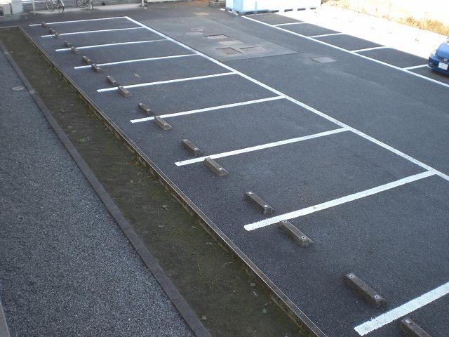 ボヌール(17022)の外観・駐車場イメージ1枚目