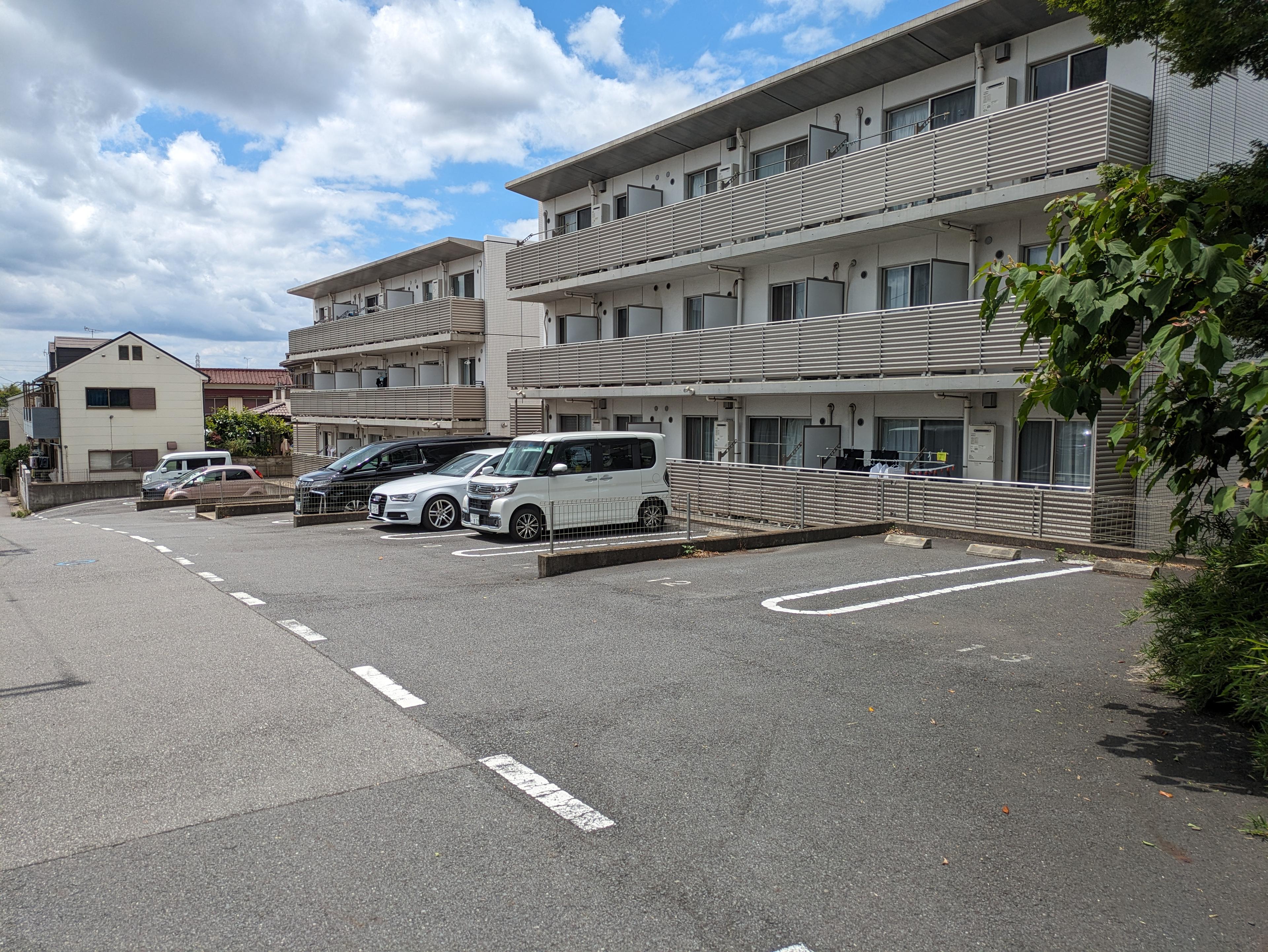 S.O.HⅠ・Ⅱの外観・駐車場イメージ1枚目