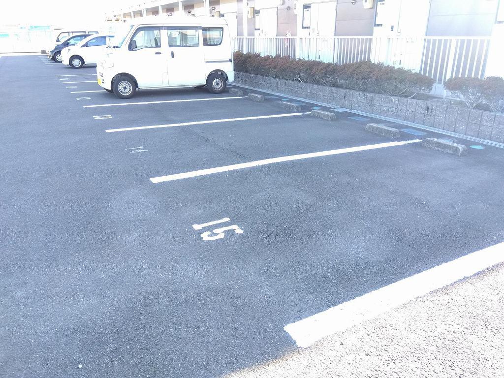 城南(18896)の外観・駐車場イメージ2枚目