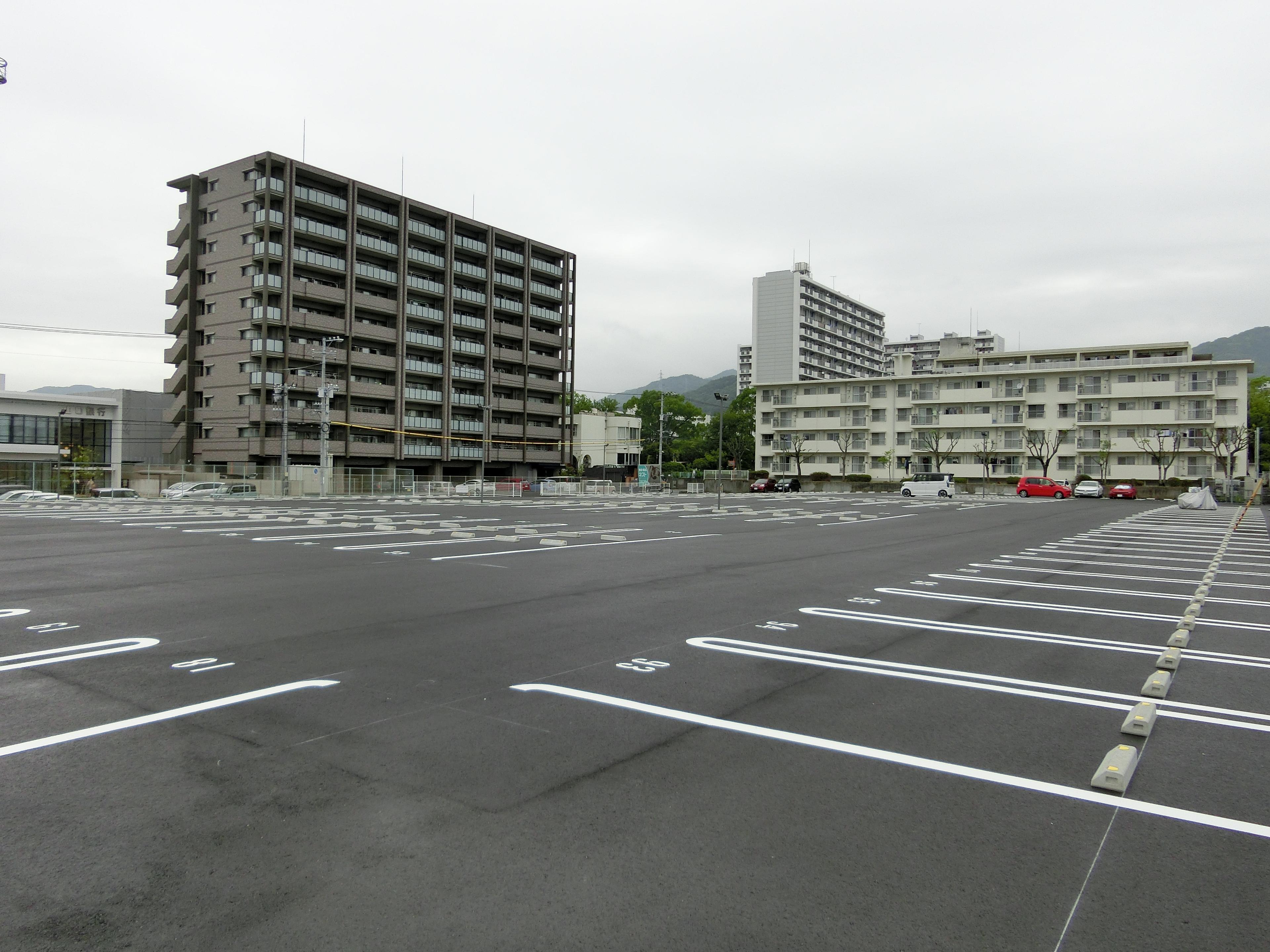 トヨタカローラ山口周陽２丁目駐車場の外観・駐車場イメージ3枚目