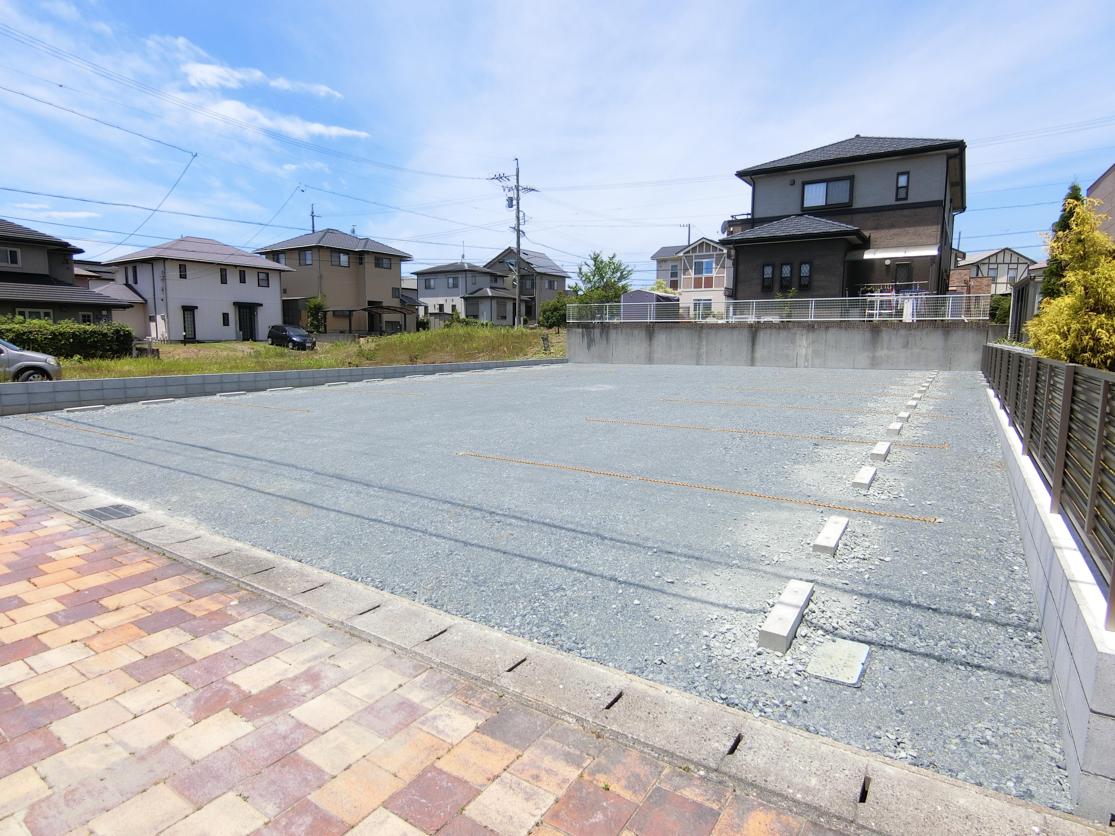 大平台2丁目129番8駐車場の外観・駐車場イメージ2枚目