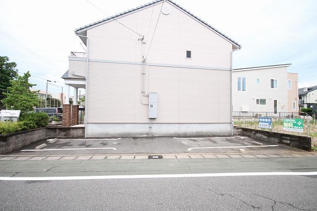 140355coeur FUJIの外観・駐車場イメージ1枚目