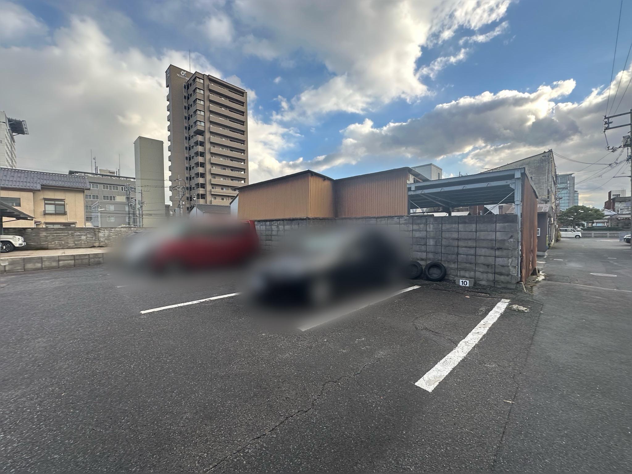 浅野月極駐車場の外観・駐車場イメージ2枚目