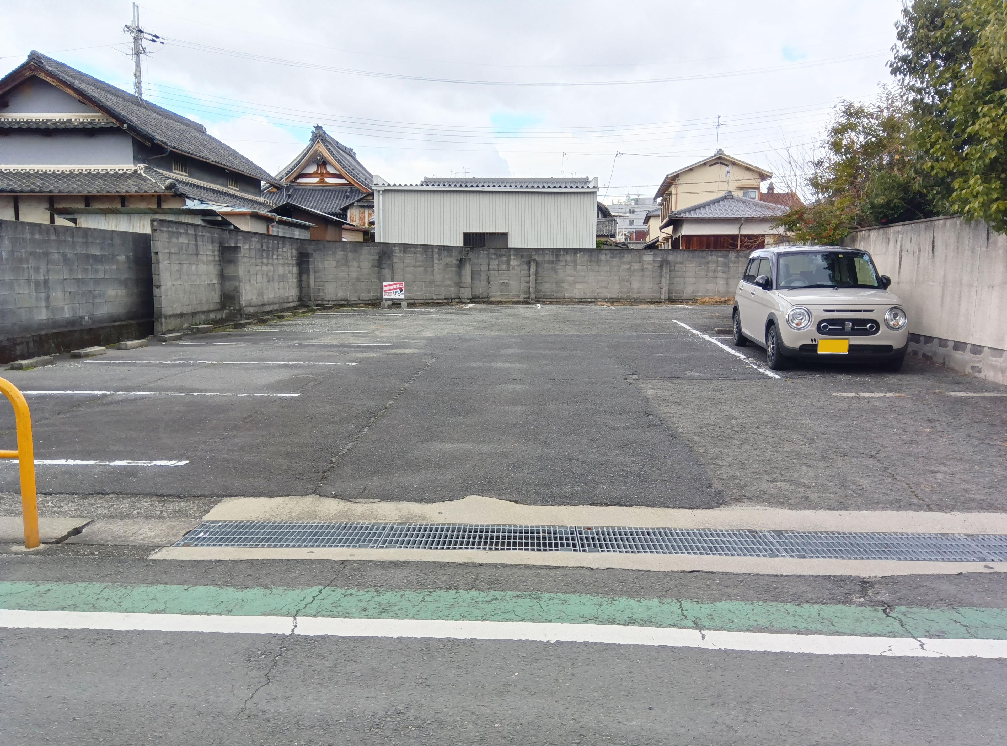 土橋モータープールの外観・駐車場イメージ1枚目
