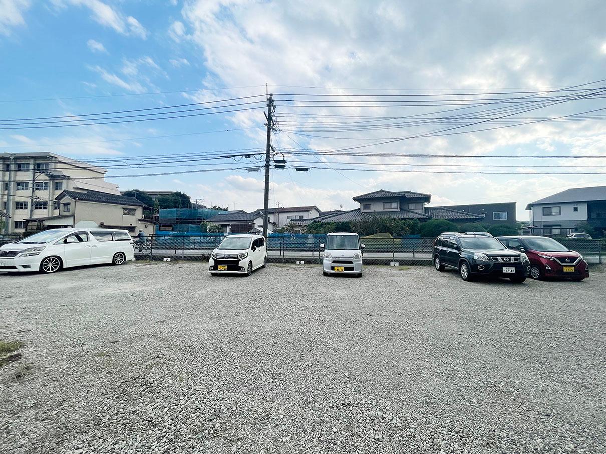 荏隈月極駐車場の外観・駐車場イメージ2枚目