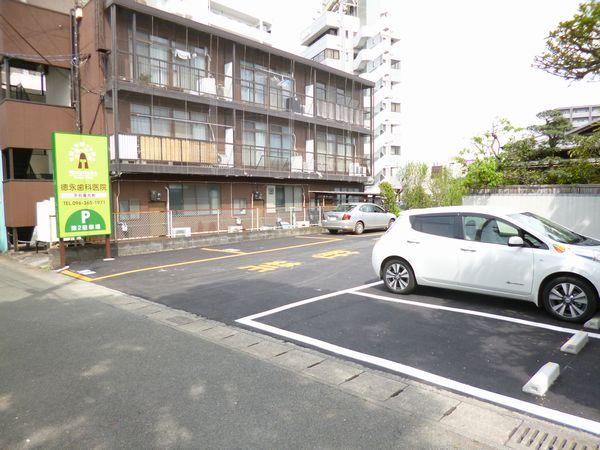 徳永歯科駐車場の外観・駐車場イメージ1枚目