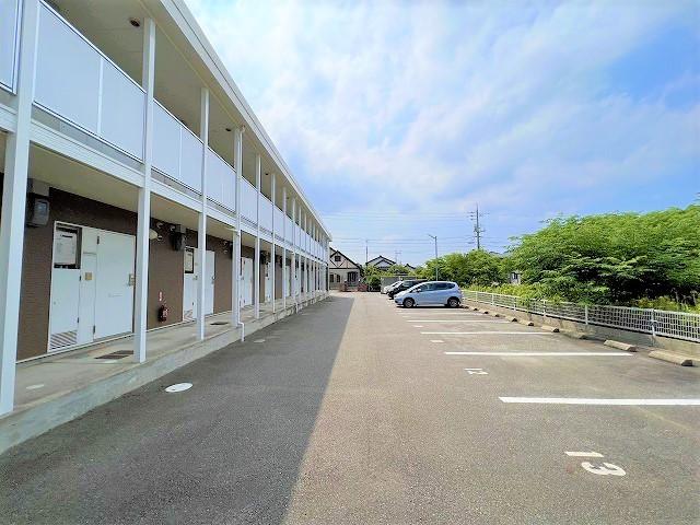 アフロディーテ(16169)の外観・駐車場イメージ2枚目
