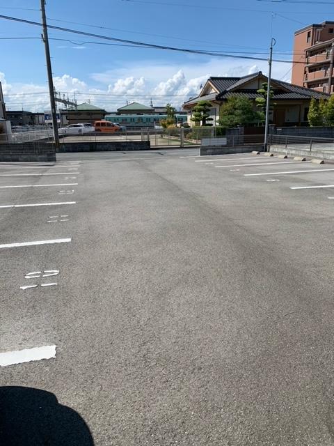 菊次園駅の前の駐車場の外観・駐車場イメージ3枚目