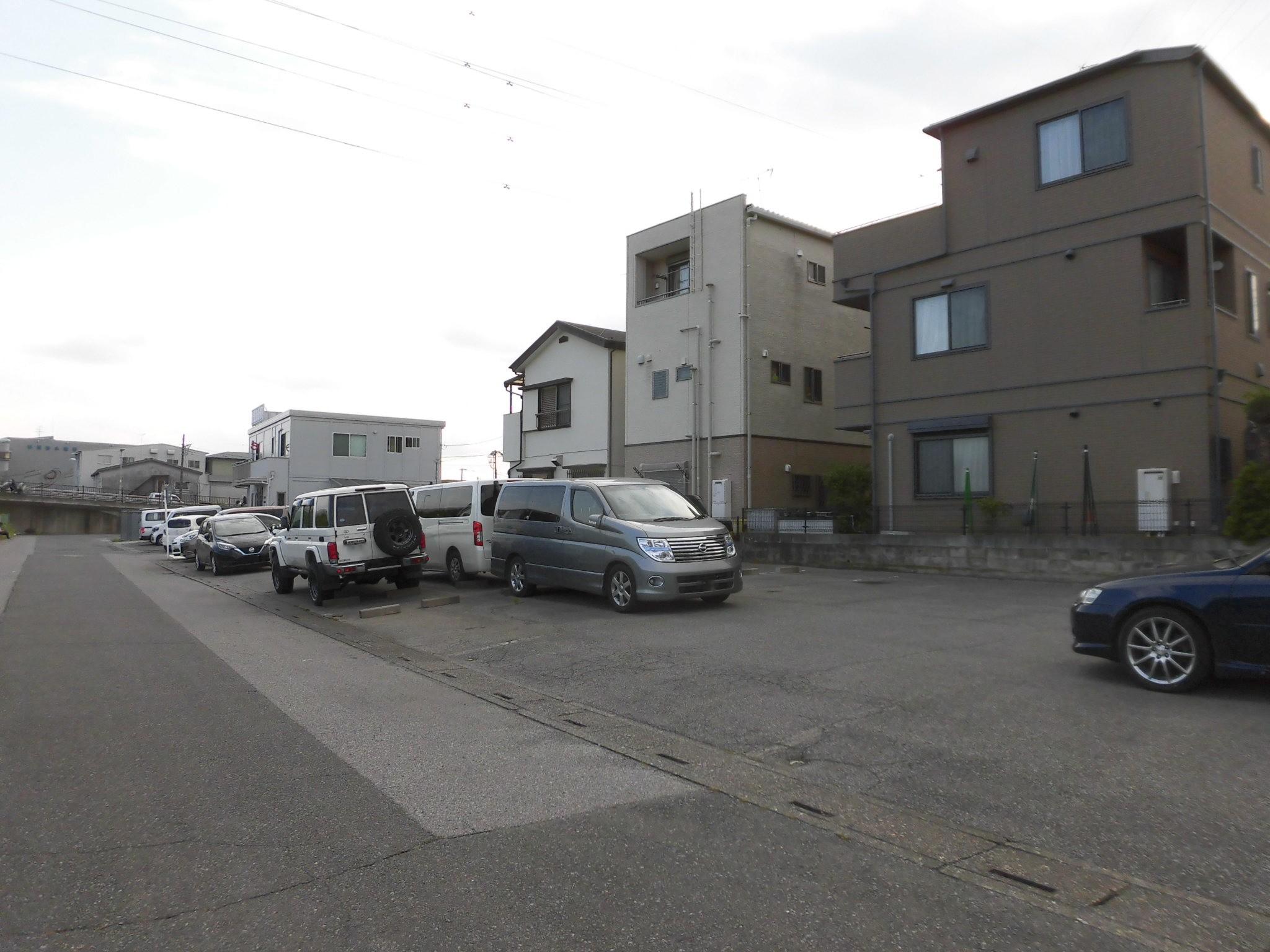 柳根町駐車場の外観・駐車場イメージ1枚目