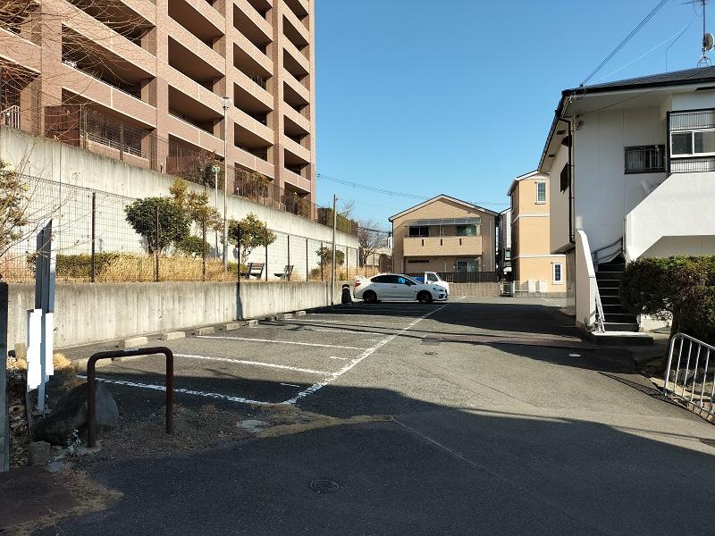 吉川 駐車場の外観・駐車場イメージ1枚目