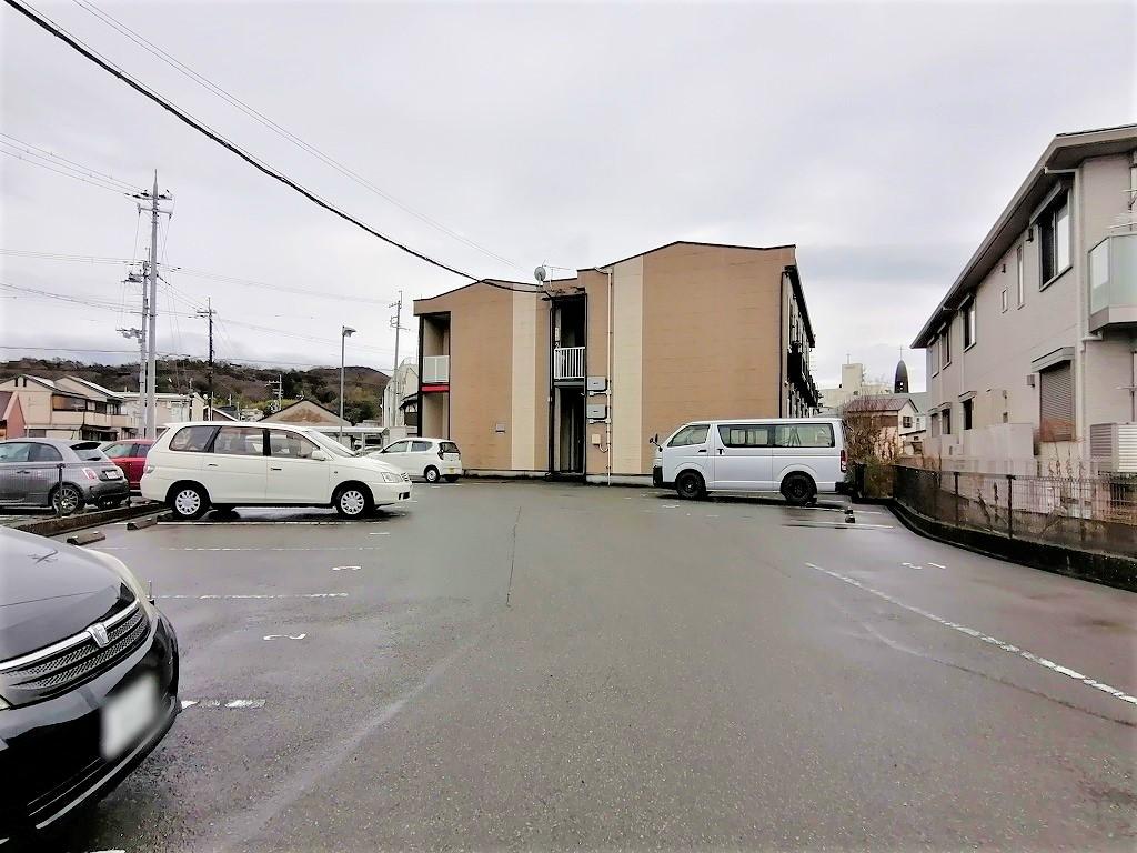 栄(30536)の外観・駐車場イメージ1枚目