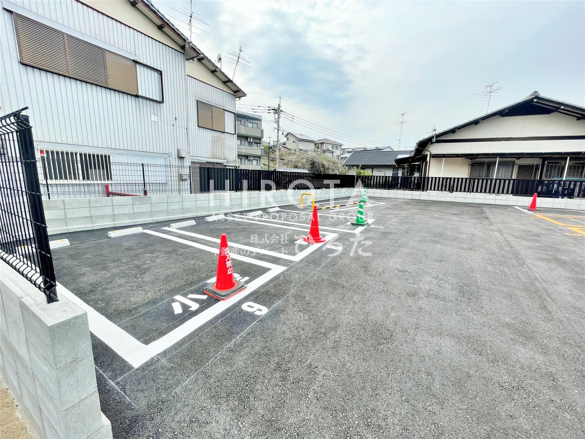 西王子町駐車場の外観・駐車場イメージ1枚目