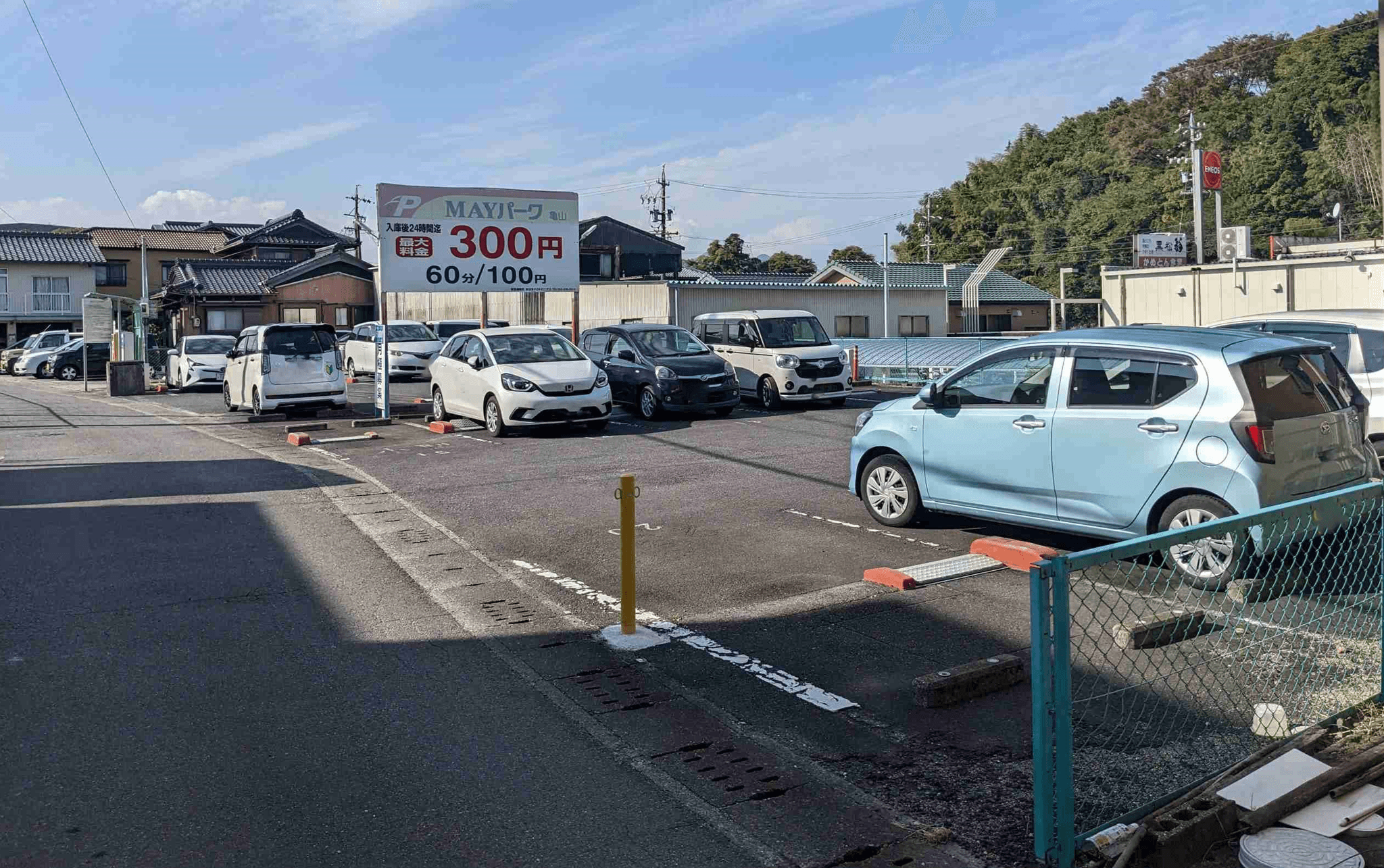 MAYパーク亀山の外観・駐車場イメージ2枚目