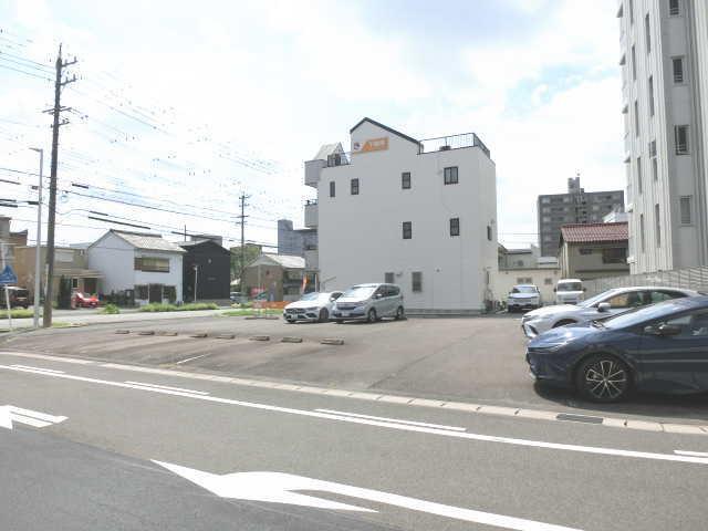 ワイズ・松降 第1(北)駐車場の外観・駐車場イメージ2枚目