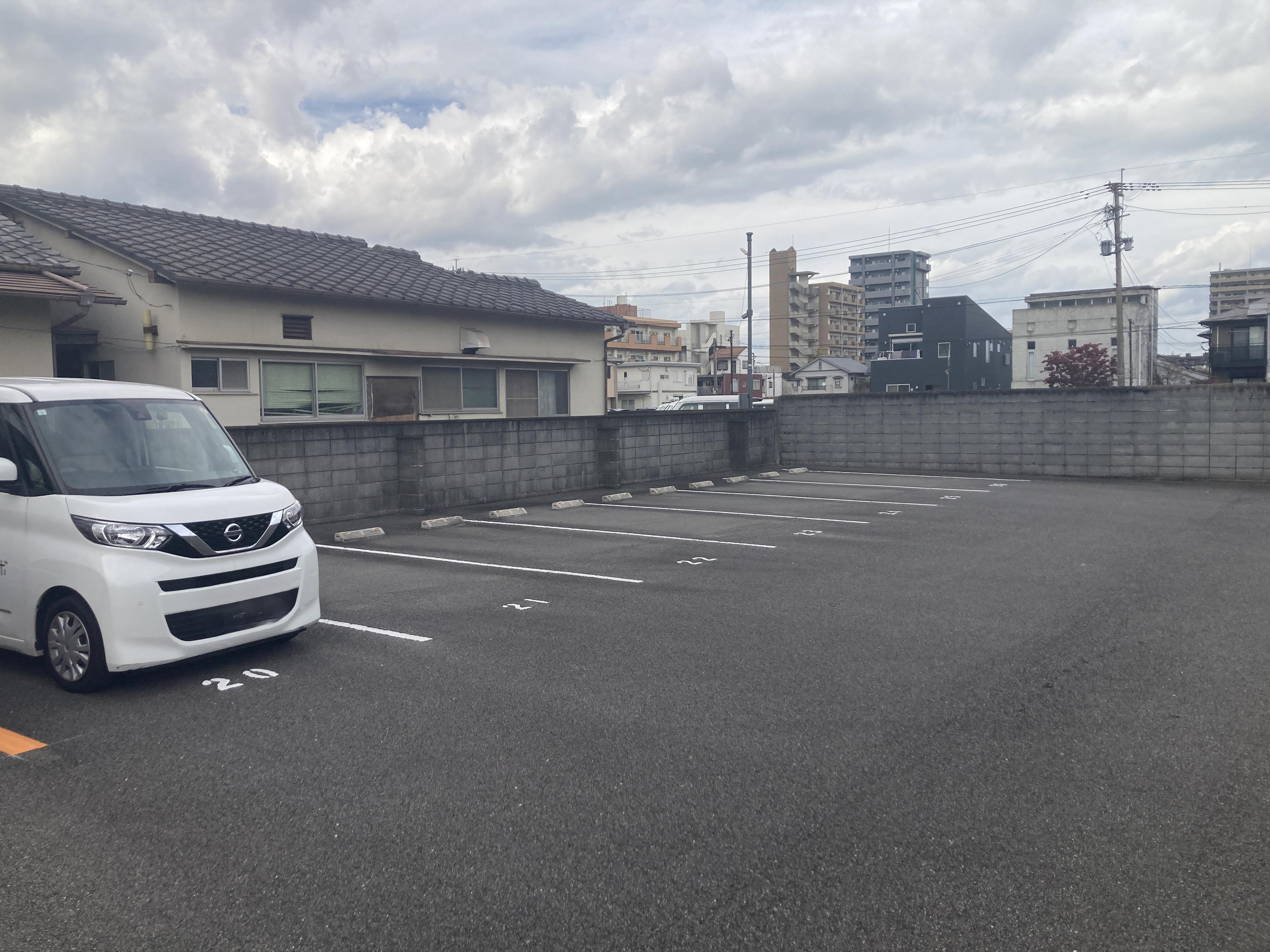 舞鶴町３丁目駐車場の外観・駐車場イメージ2枚目