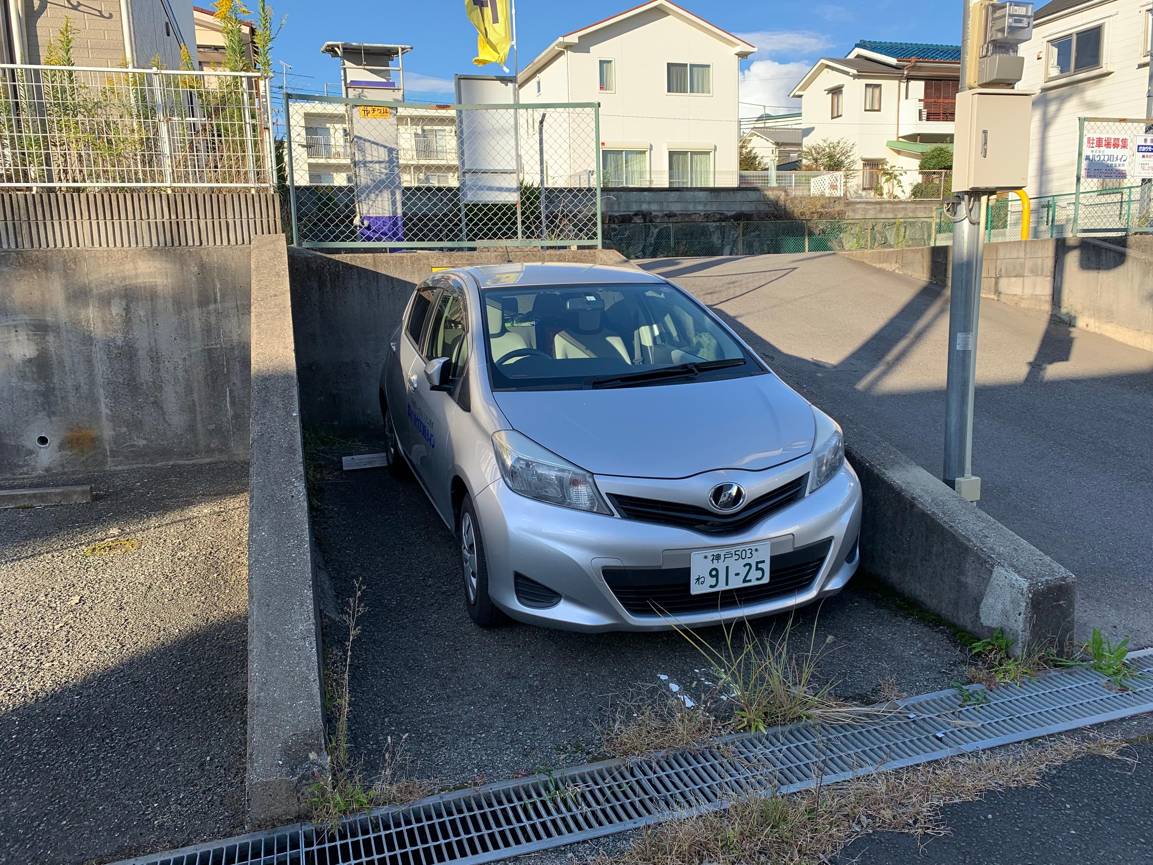 かおりﾓｰﾀｰﾌﾟｰﾙⅠ（１丁目）の外観・駐車場イメージ2枚目