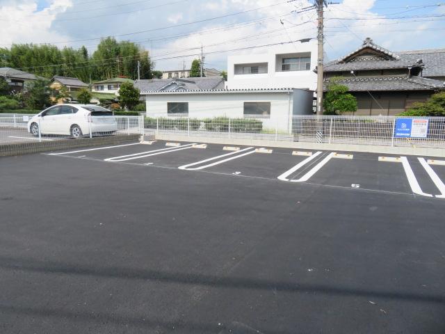 稲熊一丁目駐車場の外観・駐車場イメージ3枚目