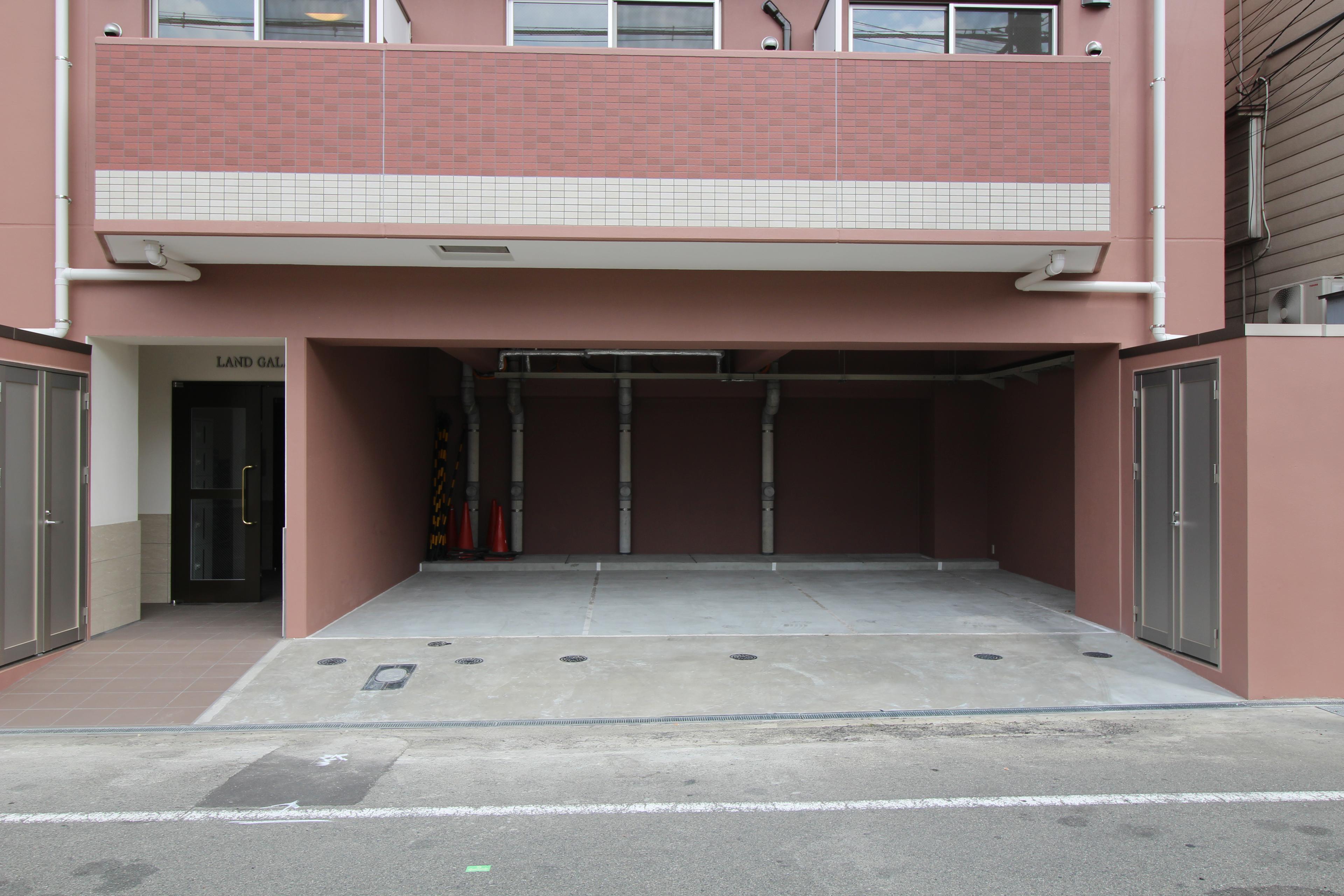 LAND GALAXYの外観・駐車場イメージ2枚目