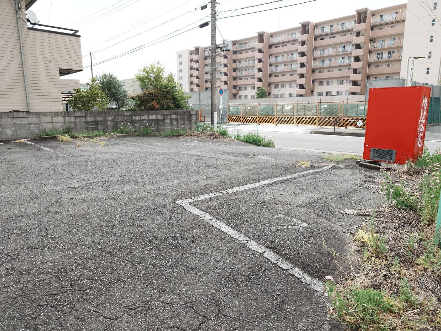 平野ハイツ駐車場の外観・駐車場イメージ1枚目
