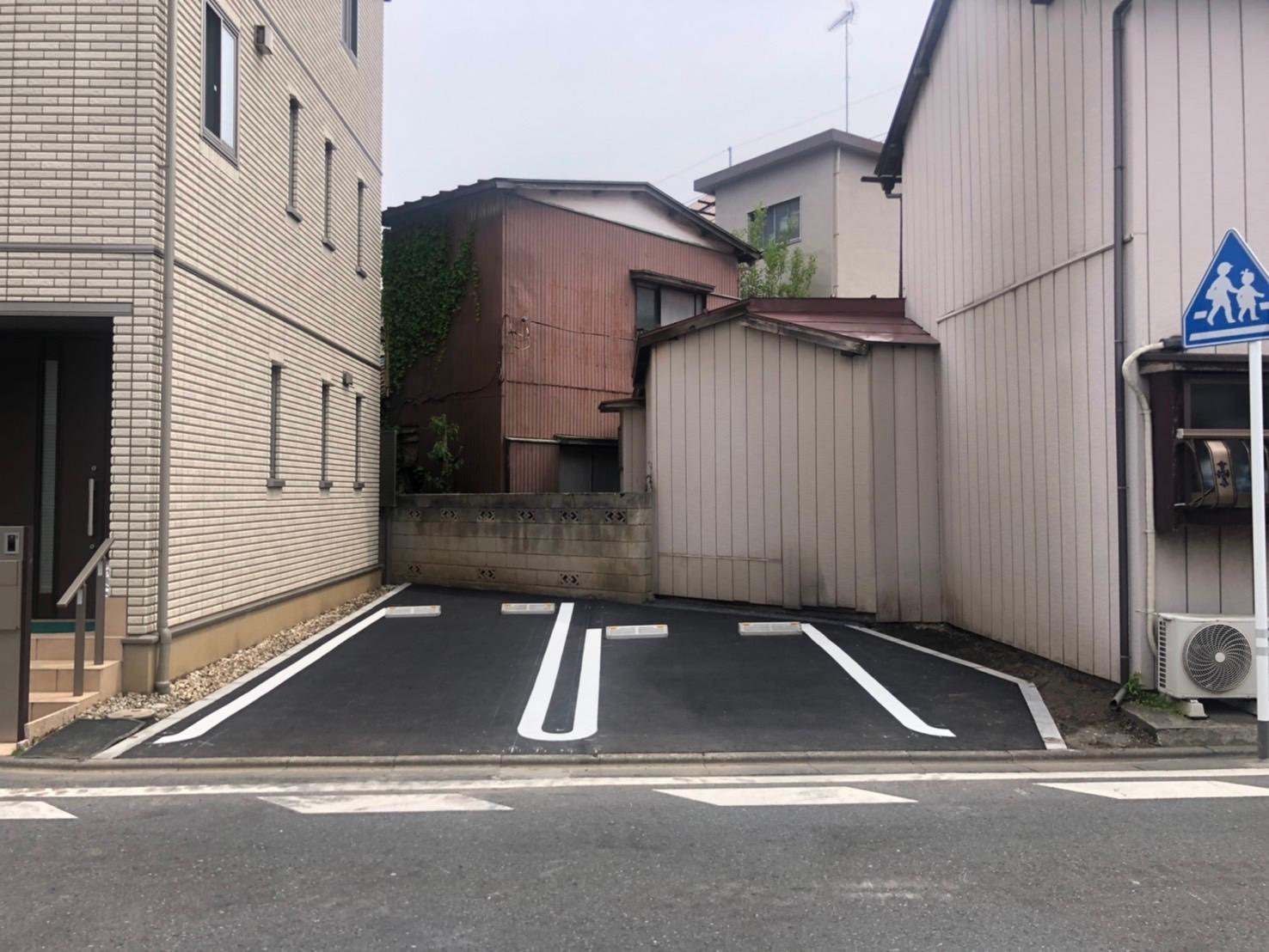 六軒町一丁目駐車場の外観・駐車場イメージ1枚目