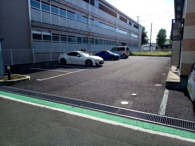 ＳＵＮ　サン　小原田(30282)の外観・駐車場イメージ1枚目