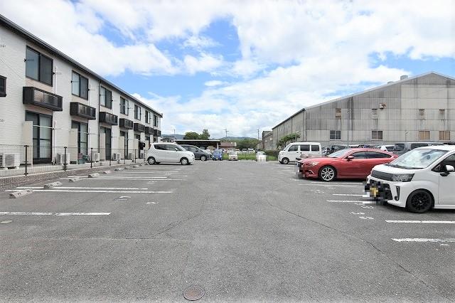 八条Ⅱ(29967)の外観・駐車場イメージ1枚目