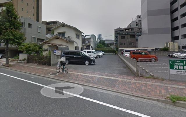 尾崎ｶﾞﾚｰｼﾞの外観・駐車場イメージ1枚目