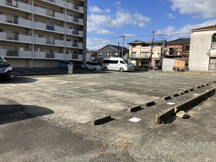 ジョイフル柴田カーフィールドⅡの外観・駐車場イメージ3枚目