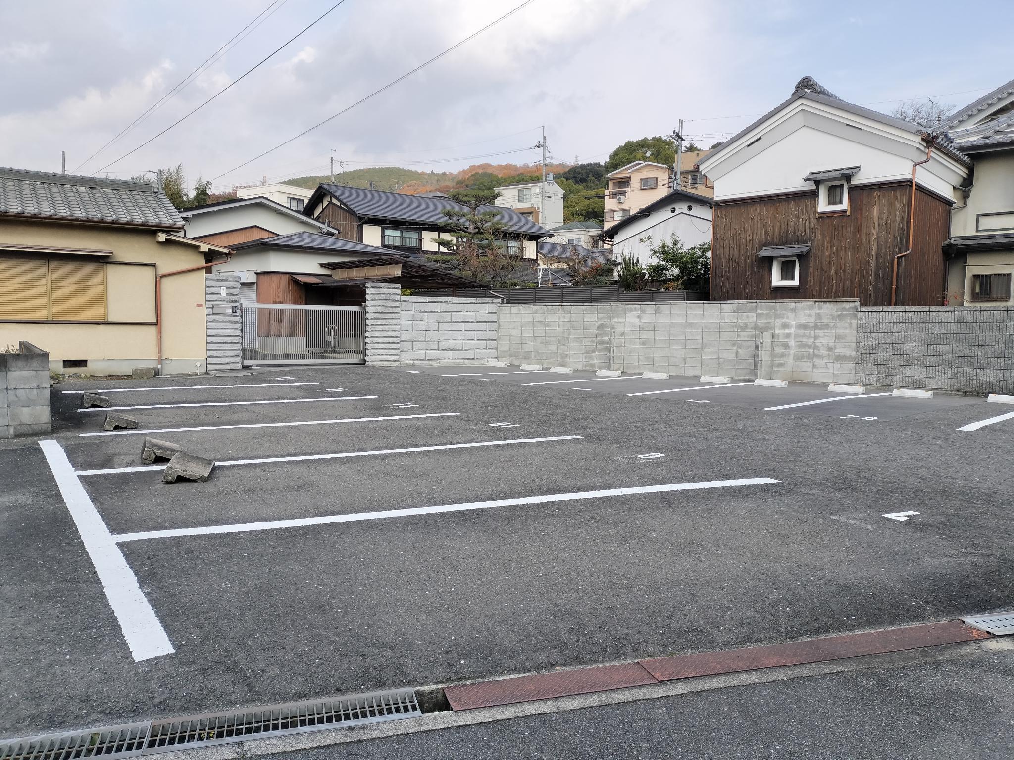 平井駐車場の外観・駐車場イメージ3枚目