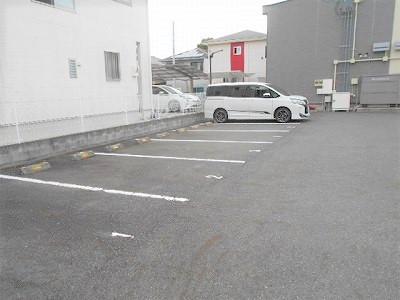城東(36876)の外観・駐車場イメージ1枚目