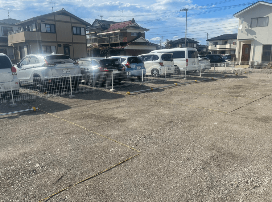 吉岡天皇寺月極駐車場の外観・駐車場イメージ2枚目