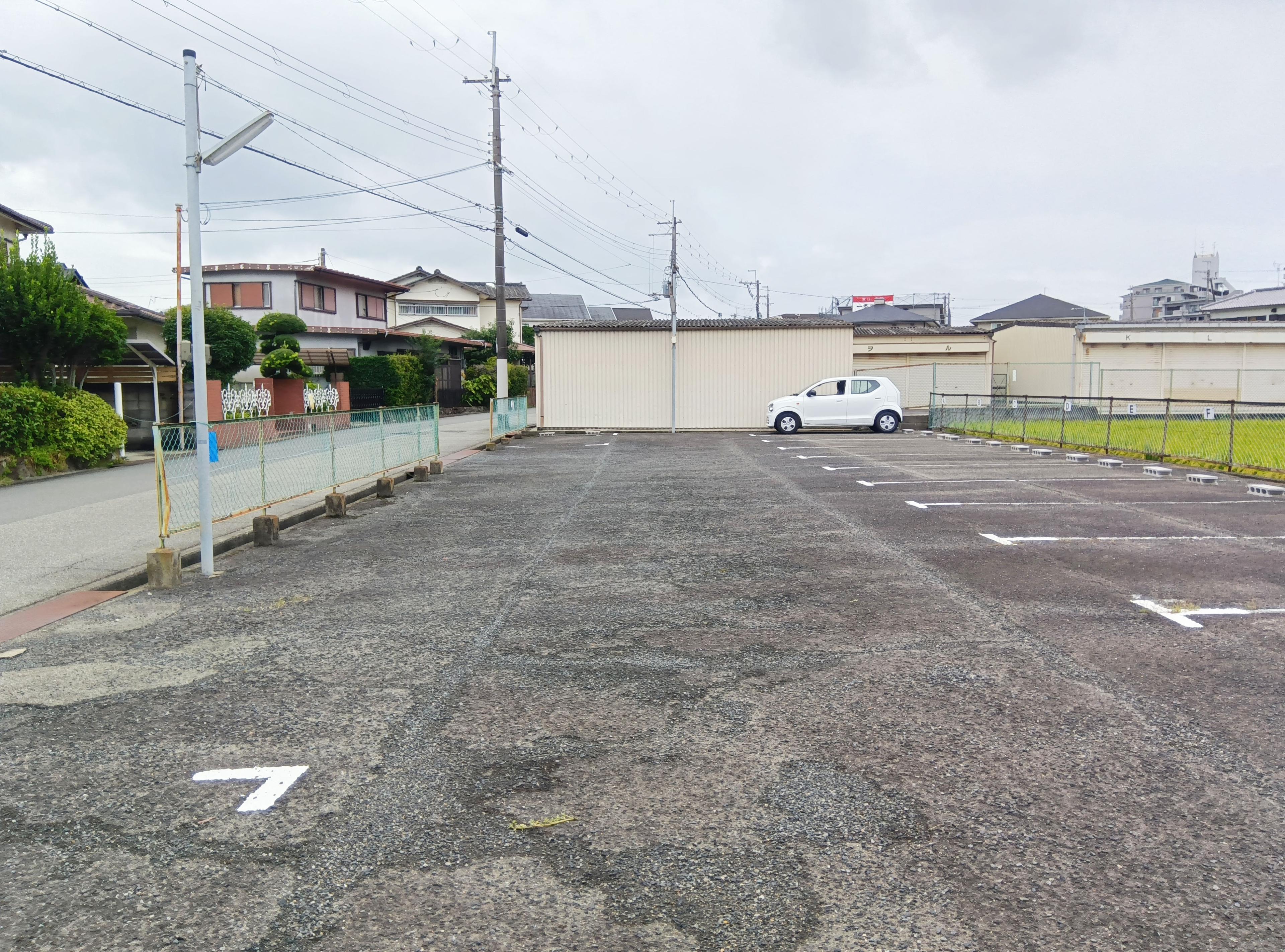 川﨑モータープール(東茱萸木)の外観・駐車場イメージ2枚目