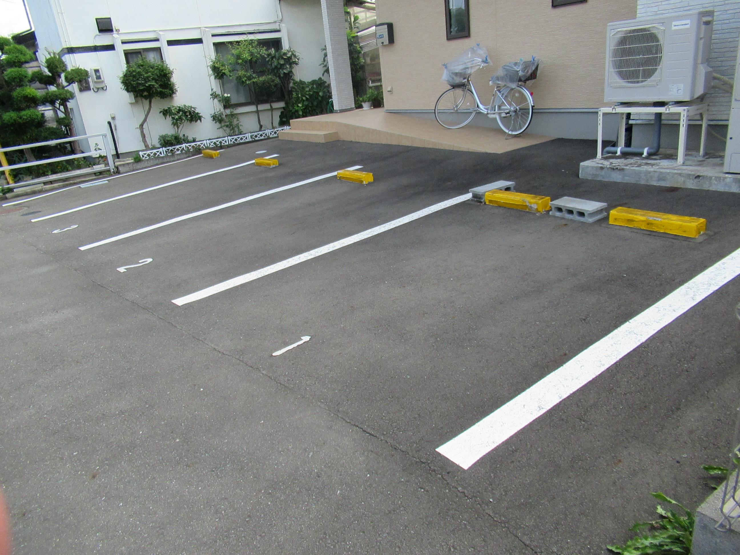 津志田西一丁目６番パーキングの外観・駐車場イメージ1枚目