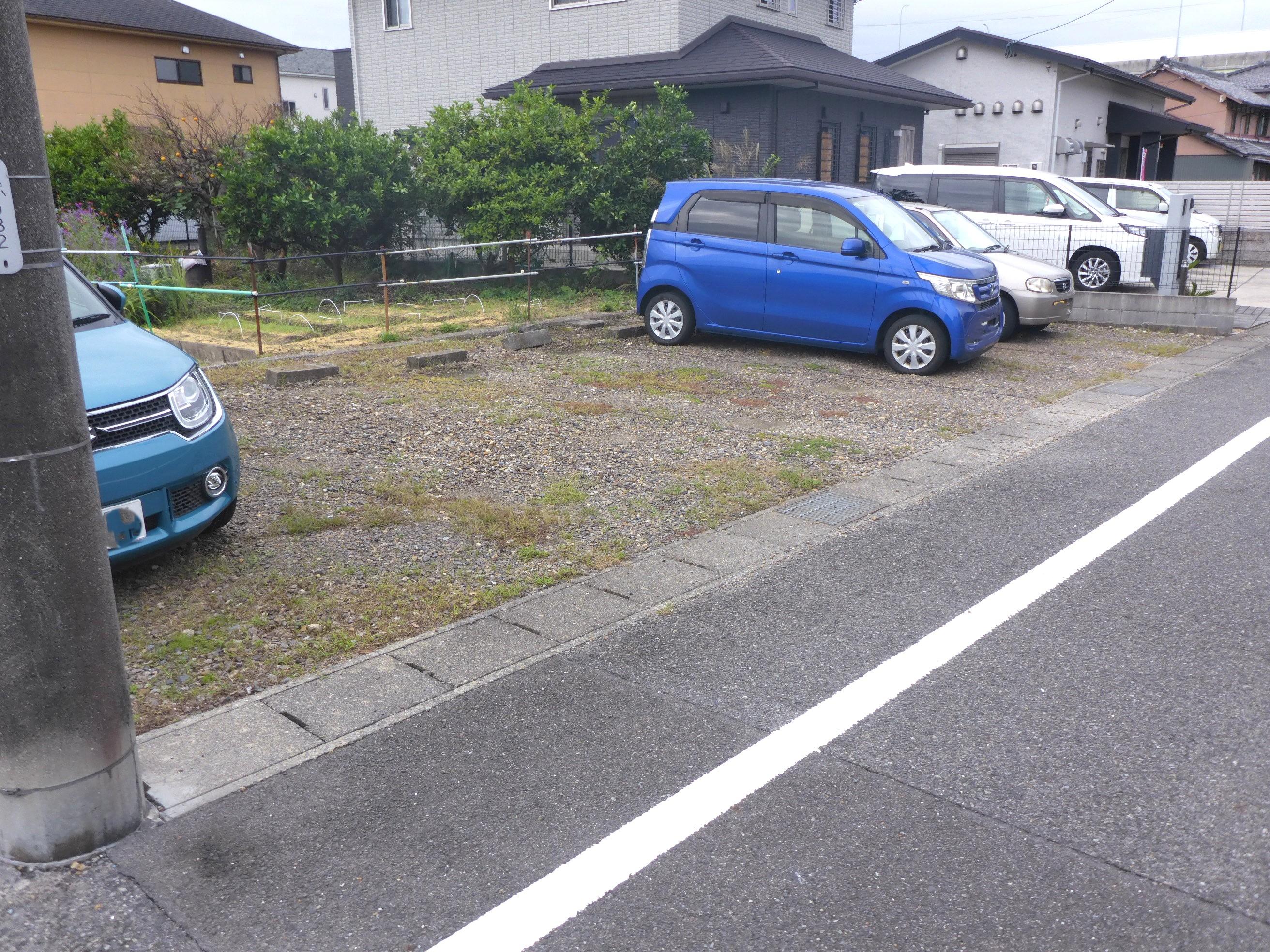 J-003の外観・駐車場イメージ1枚目