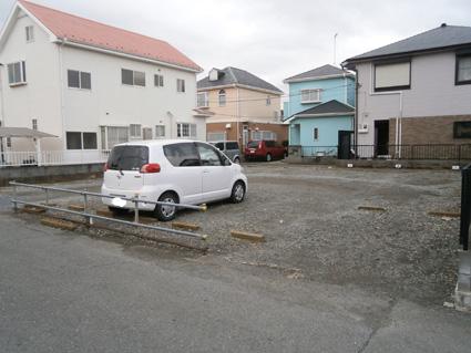 御殿原月極駐車場の外観・駐車場イメージ1枚目