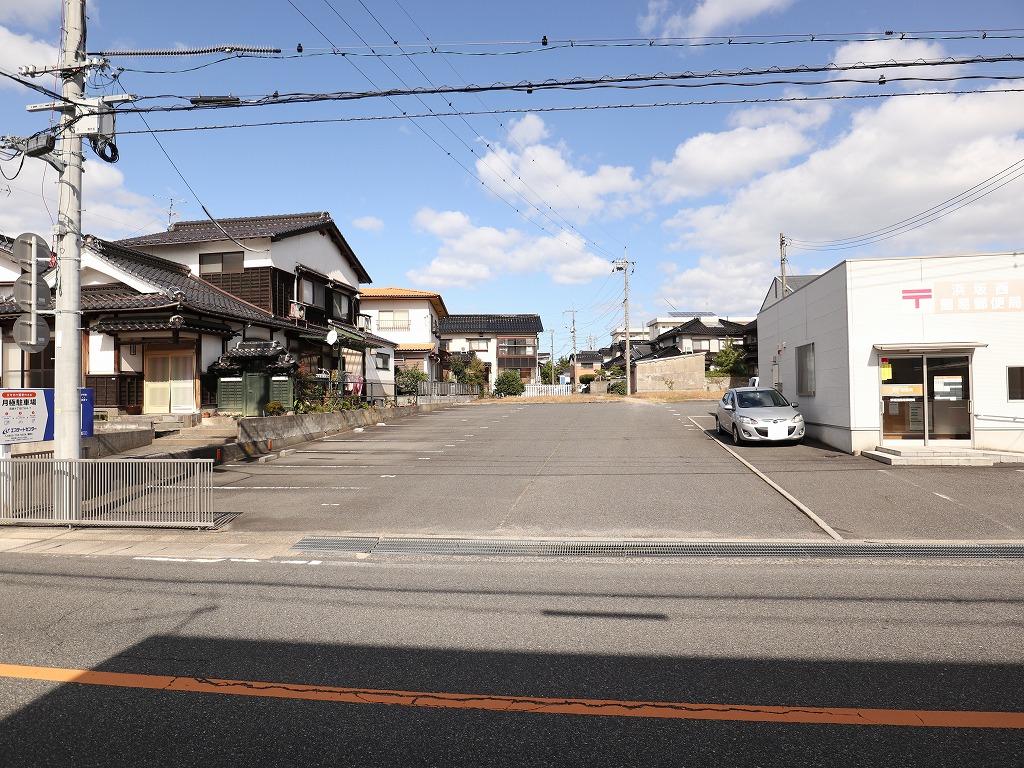 浜坂4丁目青木駐車場の外観・駐車場イメージ2枚目