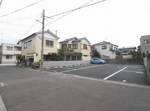金子ガレージの外観・駐車場イメージ1枚目