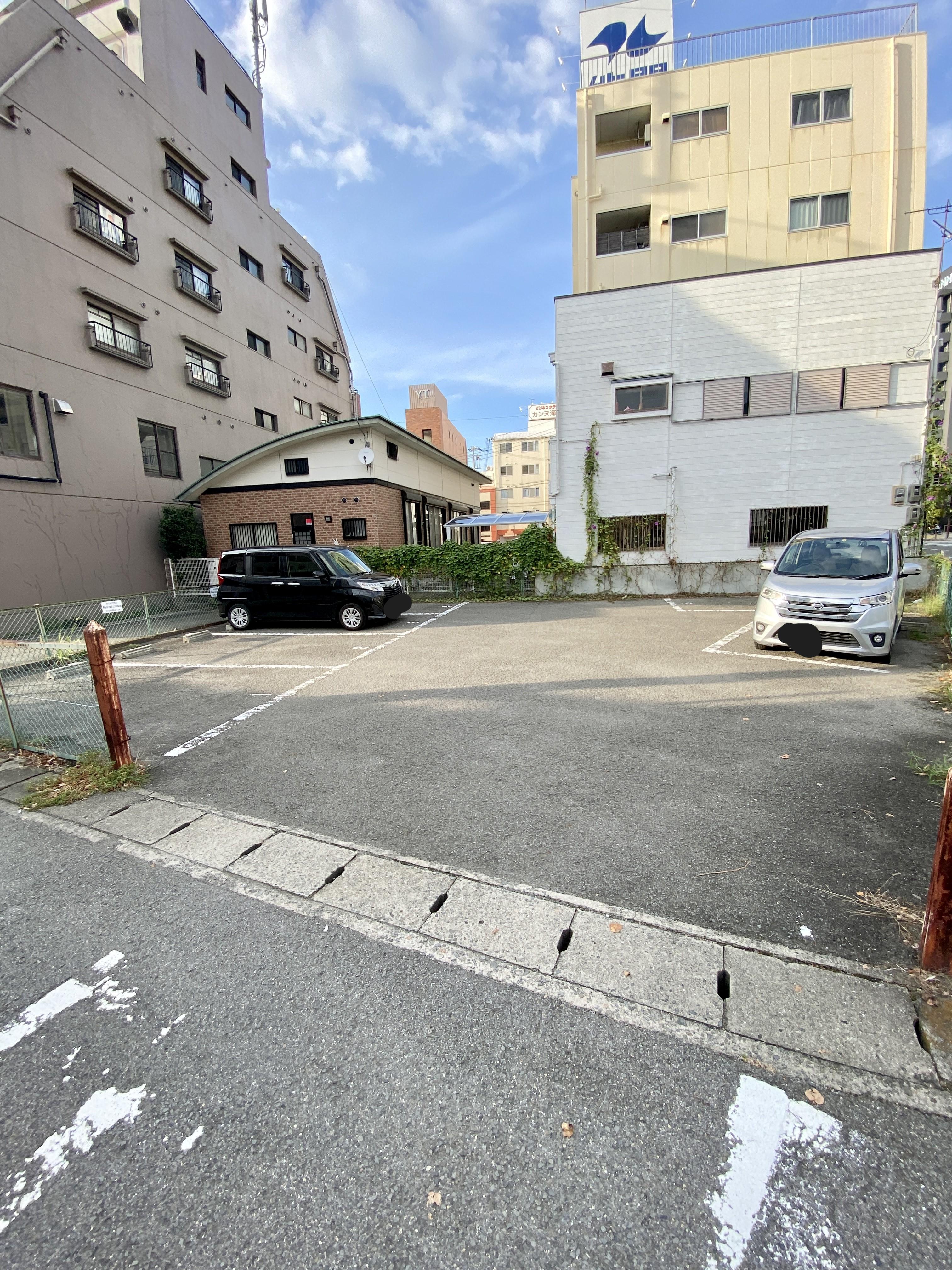 専念寺海南駅前駐車場の外観・駐車場イメージ2枚目