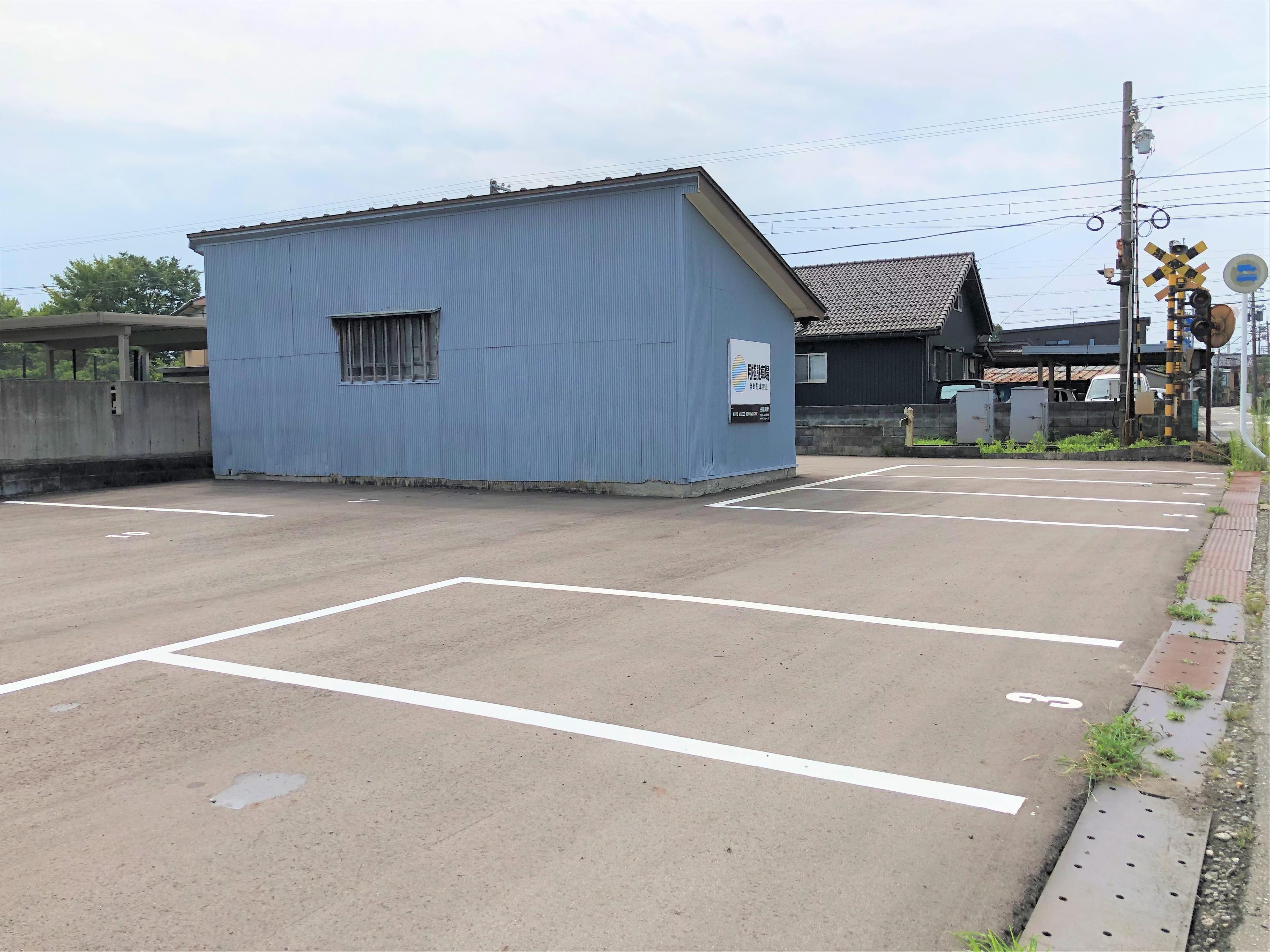 荒川一丁目月極駐車場の外観・駐車場イメージ2枚目