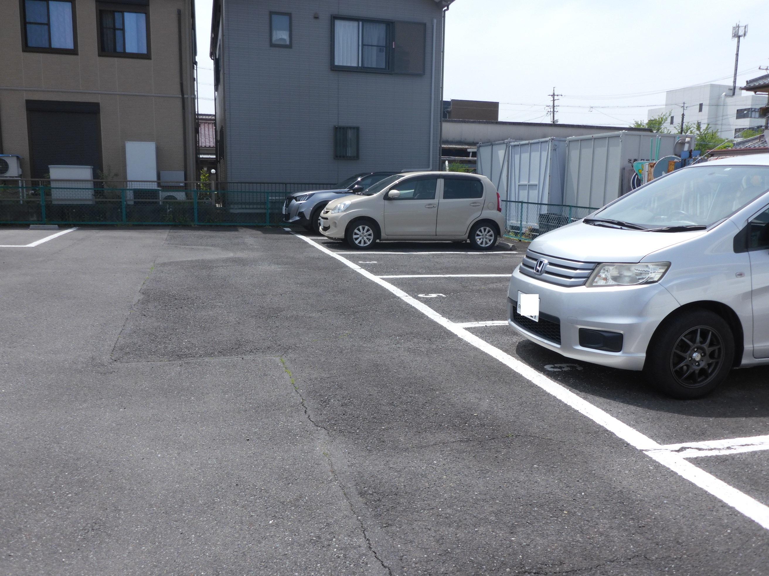 J-543の外観・駐車場イメージ1枚目
