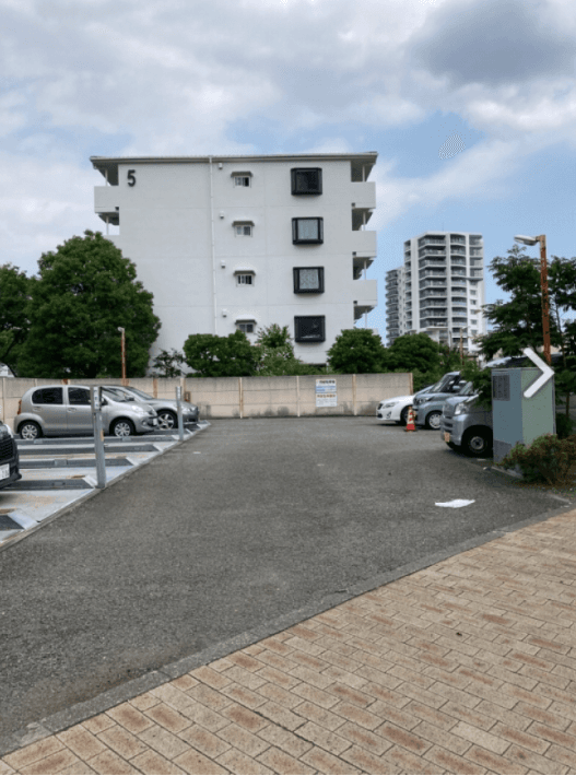 辻堂新町石田駐車場の外観・駐車場イメージ1枚目